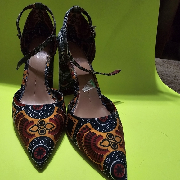 Gianni Bini Heels - Picture 16 of 16